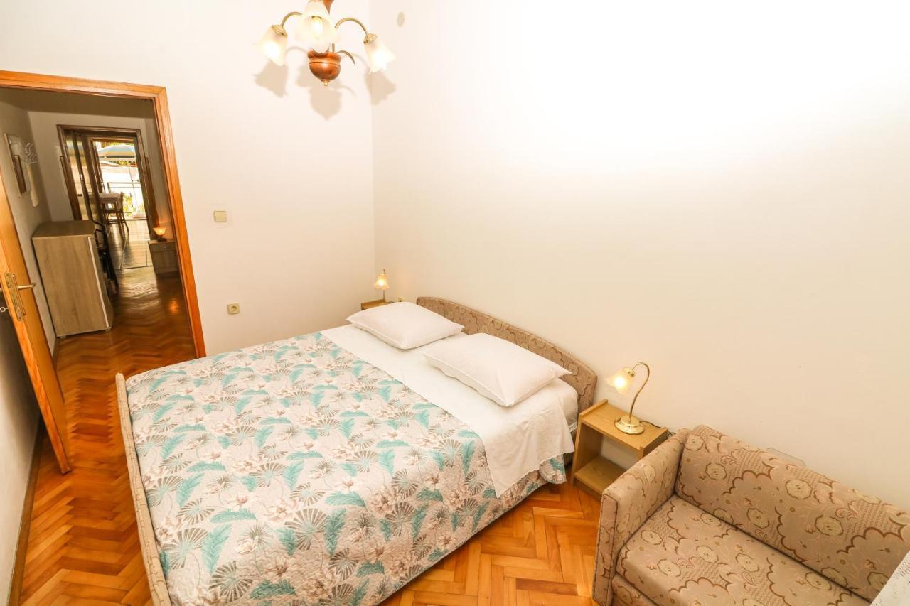 Apartment Marulic In Old Town Башка Экстерьер фото